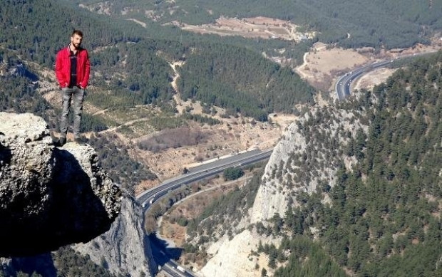 Sosyal medyanın yeni trendi 'Uçurum' pozu - Page 2