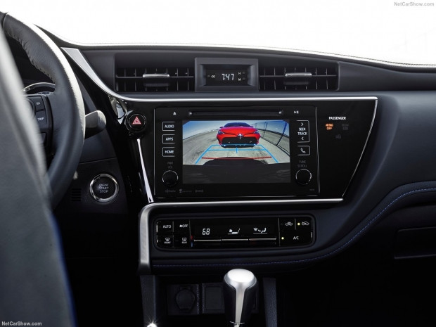 Toyota Corolla iM 2018 - Page 1