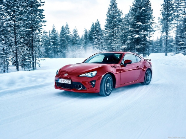 Toyota GT86 2017 - Page 1