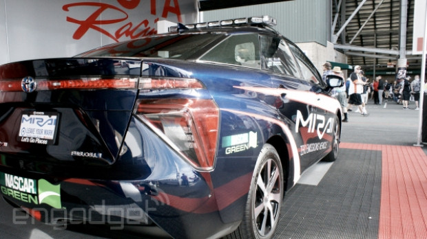 Toyota Mirai, hidrojen ile çalışacak - Page 4