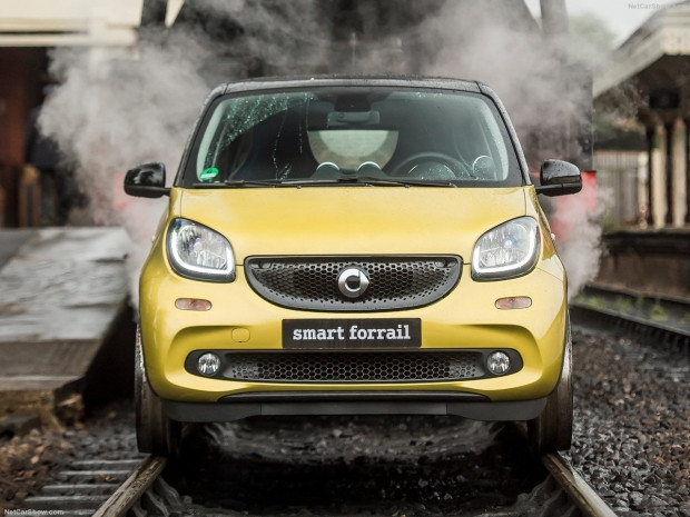 Tren raylarında gidebilen otomobil ''Forrail'' - Page 1