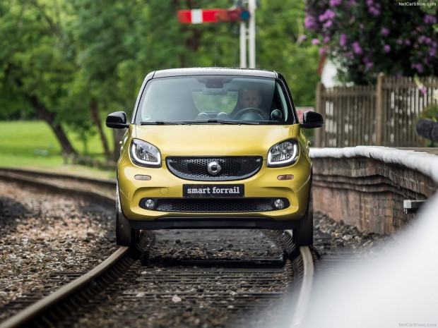 Tren raylarında gidebilen otomobil ''Forrail'' - Page 2
