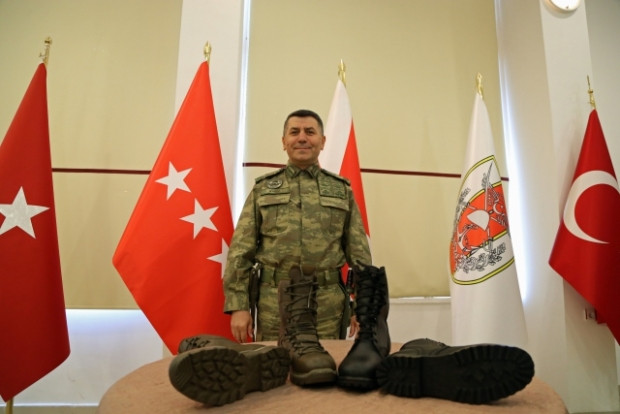 Türk Silahlı Kuvvetleri Yeni teçhizatlarını tanıttılar - Page 2