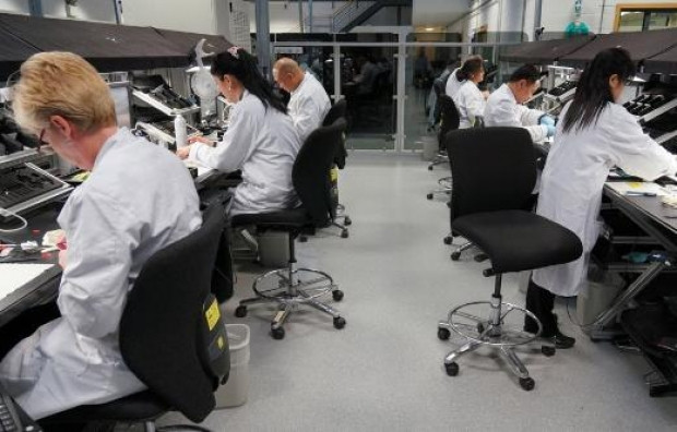 Vertu,15 bin dolarlık telefonu böyle üretiyor! - Page 2