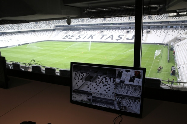 Vodafone Arena'da küfür edenin telefonuna mesaj gidecek! - Page 1