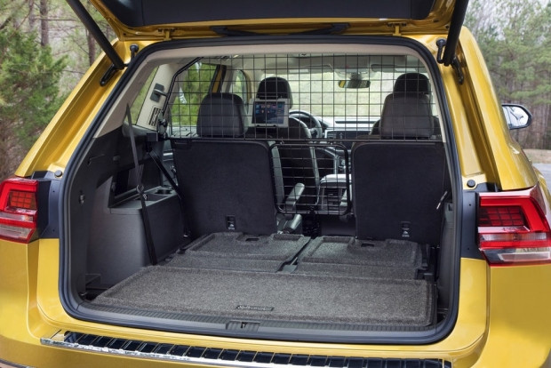 Volkswagen Atlas Weekend Edition - Page 4