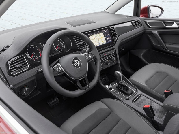 Volkswagen Golf Sportsvan 2018 - Page 4
