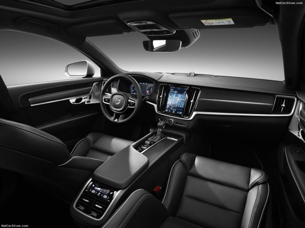 Volvo S90 R-Design - Page 2