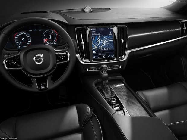 Volvo S90 R-Design - Page 3