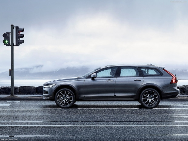 Volvo V90 Cross Country 2017'nin özellikleri - Page 2