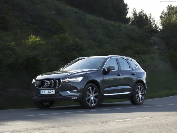 Volvo XC60 2018 tüm renk seçenekleriyle - Page 3