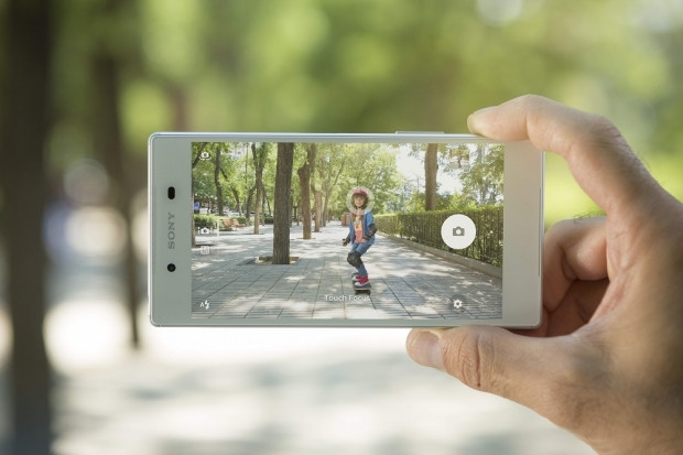 Xperia Z5 Türkiye'de satışta! - Page 2