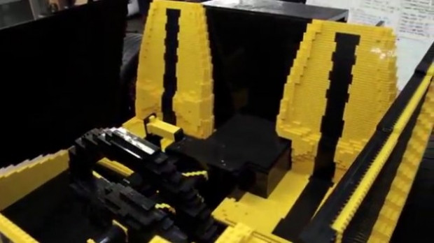 Yaklaşık 500 bin Lego parçasından otomobil yapıldı! - Page 4