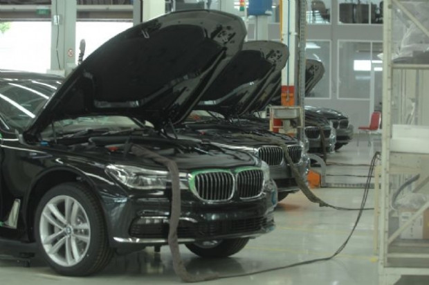 Yeni BMW 7 serisi böyle üretiliyor - Page 2