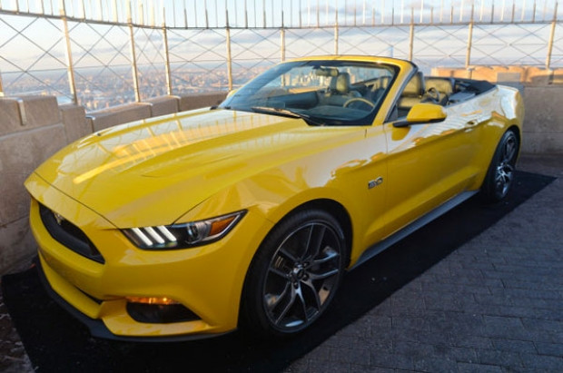 Yeni Mustang Convertible New York'da tanıtıldı! - Page 4