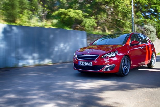 Yeni Peugeot 308 daha tutumlu, daha atik - Page 1