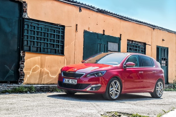 Yeni Peugeot 308 daha tutumlu, daha atik - Page 4