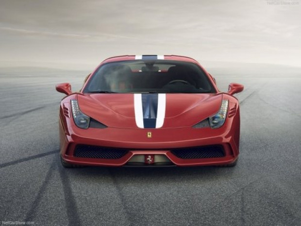 Yepyeni Ferrari 458 Speciale - Page 2
