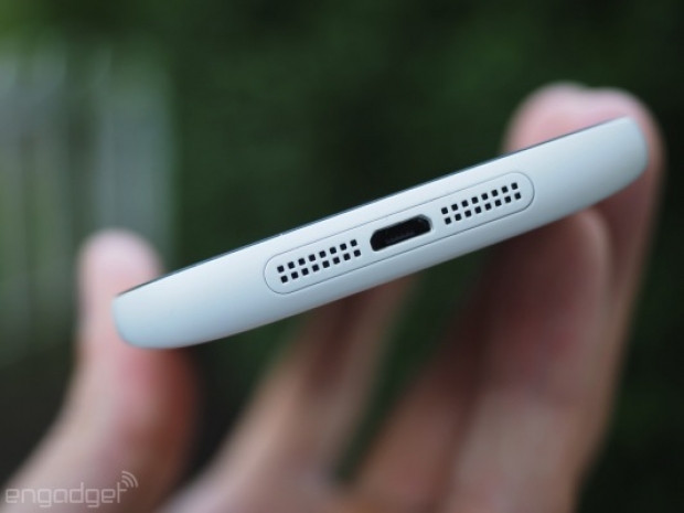 YotaPhone 2 beyaz renk seçeneği ile karşınızda - Page 1