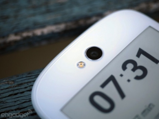 YotaPhone 2 beyaz renk seçeneği ile karşınızda - Page 4