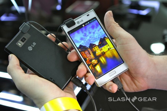 1330308354_lg-optimus-l7-l5-l3-l-style-family-hands-on.jpg 1330308354_lg-optimus-l7-l5-l3-l-style-family-hands-on.jpg
