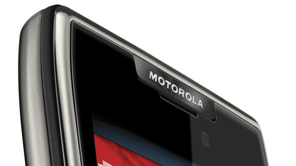 1333556001_motorola-razr-maxx-04-580-75.jpg