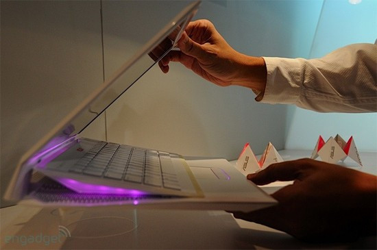 1336048887_asus-fold-unfold-airo-laptop.jpg