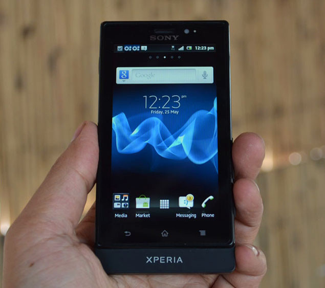 1341298716_xperiasola-review1.jpg