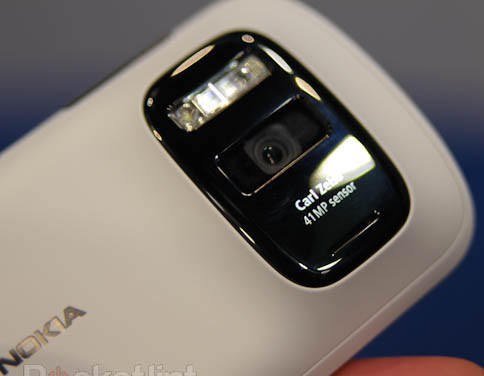 1341504361_1339177479nokia-pureview-808-hands-on-review-0.jpg