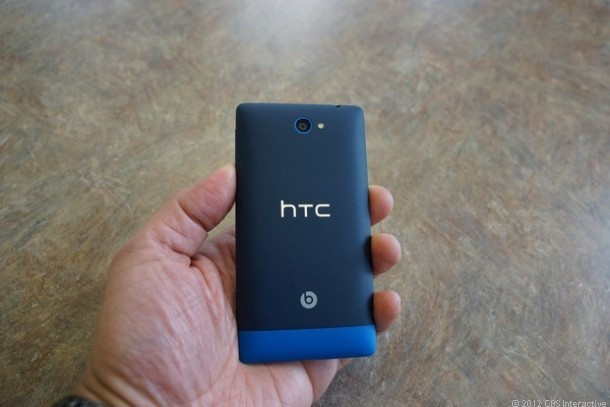 1348077807_htcwindowsphone8sbackblue610x407.jpg