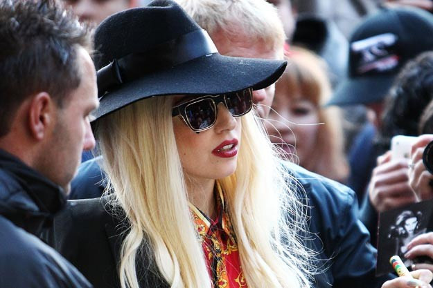 1348926456_ladygaga1.jpg