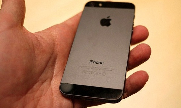 1349896191_iphone-5-back.jpg 1349896191_iphone-5-back.jpg