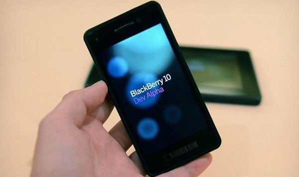 1351782212_blackberry-10-dev-alpha.jpg