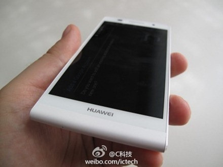 1371554371_huawei-ascend-p6-official-photo-leaked-3.jpg
