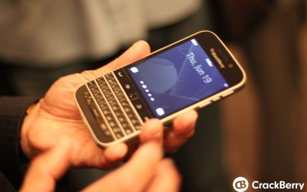 1403252025_the-blackberry-passport-and-blackberry-classic-12.jpg