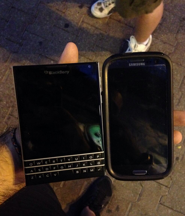 1403988854_more-pictures-and-video-of-the-blackberry-passport.jpg