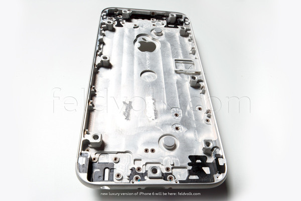 1404979003_iphone-6-rear-cover-in-silver-and-black-1.jpg
