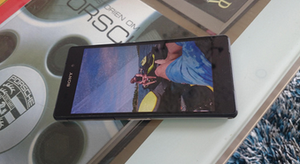 1407791943_after-six-weeks-in-salt-water-this-sony-xperia-z2-still-works.jpg