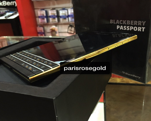1412662775_blackberry-passport-gold-edition-goes-bling.jpg