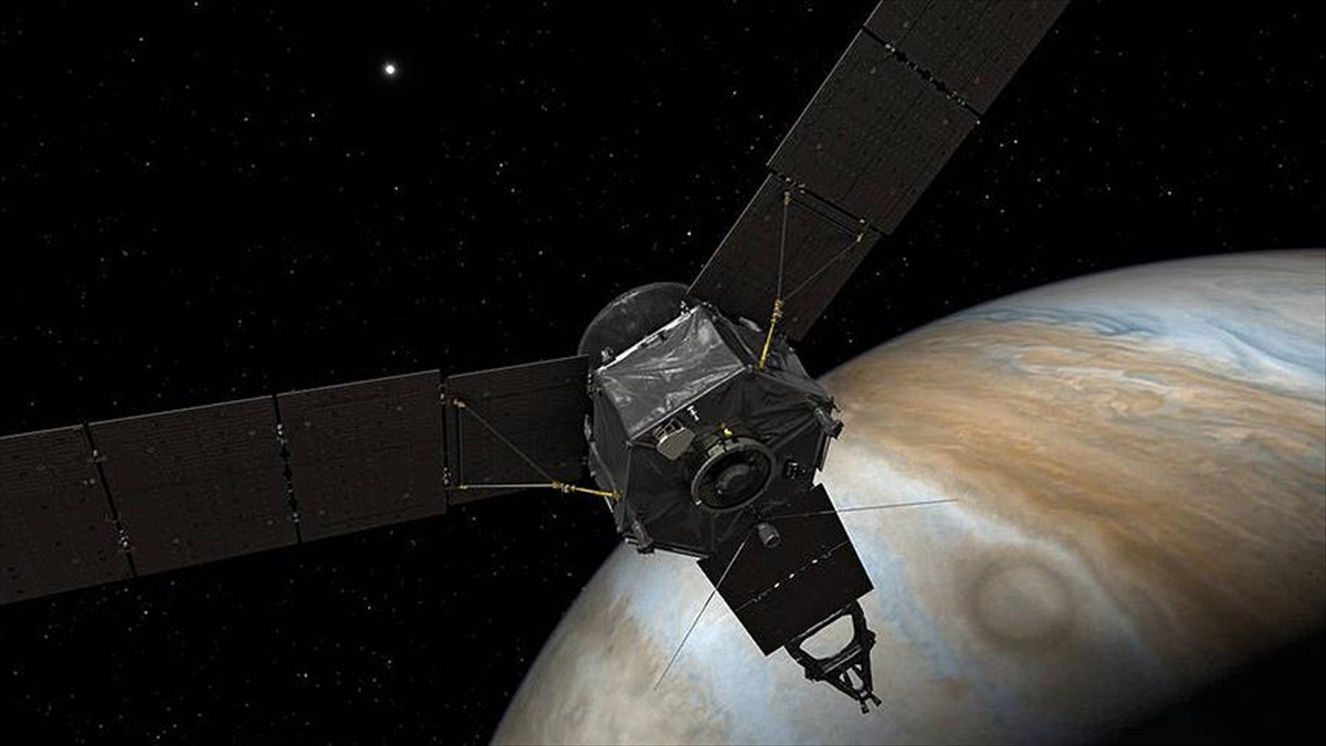 1467744512_1a20f-nasanin-projesi-juno-jupiterin-manyetik-alanina-girdi.jpg